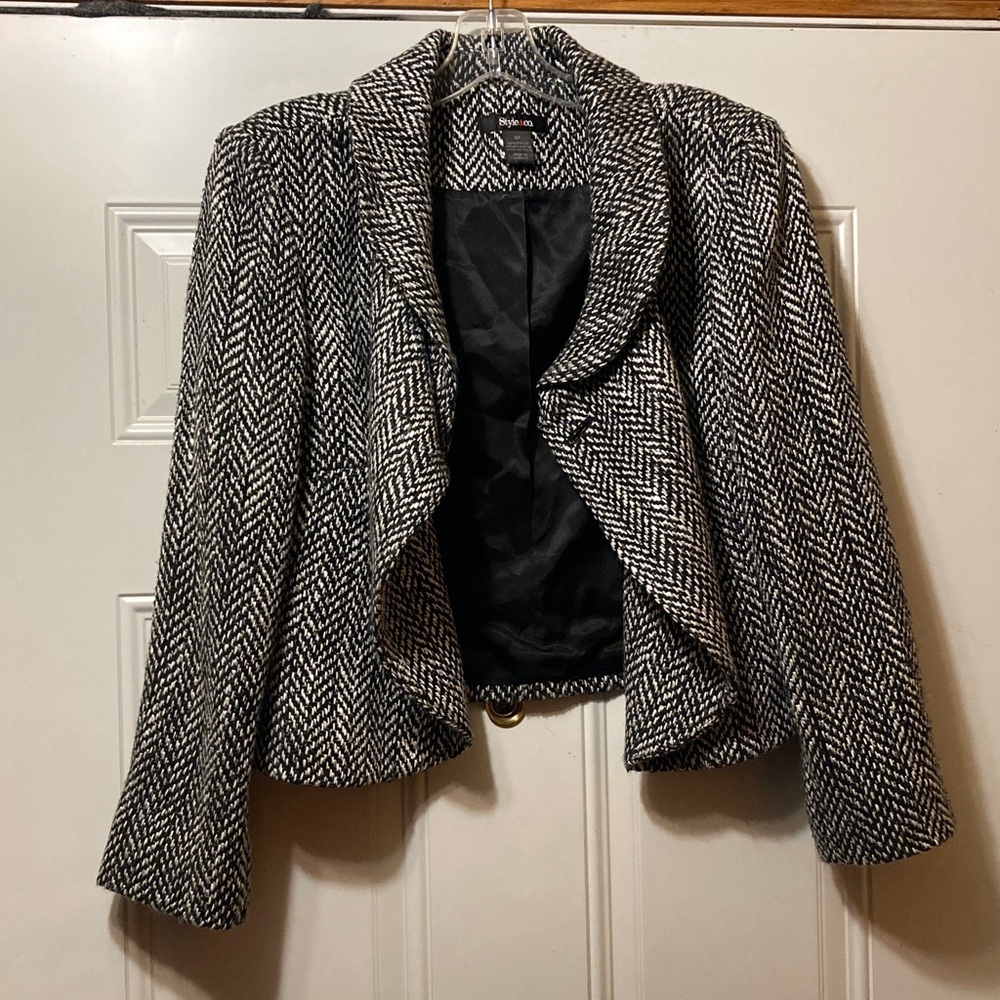 Women's Black and White Herringbone Jacket 12